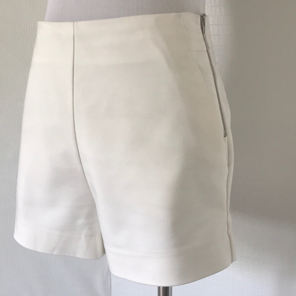 FOREVER 21 SHORTS HIGH WAIST.